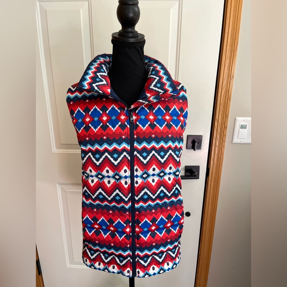 New women’s Lands’ End down red blue fair isle geometric print puffer vest. XL